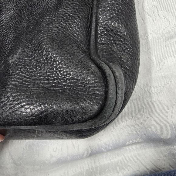 Roots Black Leather Tote Bag - Picture 8 of 11